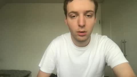 Snapshot of toohottobetrue21 chatting on November 2025 12:29:02 PM Max online show from November 2025 12:29:02 PM