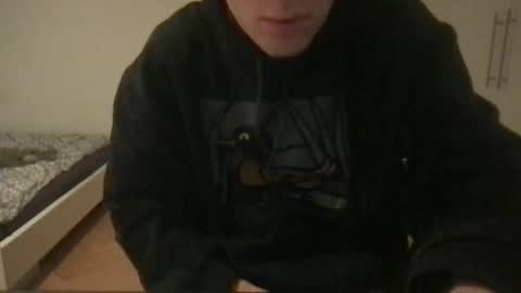 Max online show from November 2025 07:02:02 PM