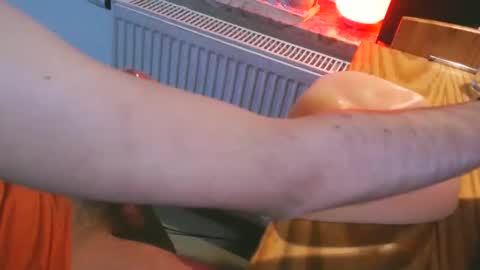 toohugeandstonedxoxo online show from September 2025 11:04:02 PM