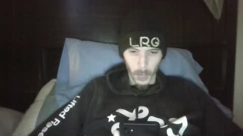 Snapshot of tootall803 chatting on January 2025 03:18:02 AM TooTall803 online show from January 2025 03:18:02 AM