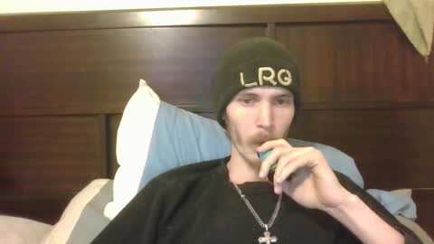 Snapshot of tootall803 chatting on January 2025 01:48:01 AM TooTall803 online show from January 2025 01:48:01 AM