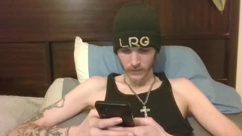 Snapshot of tootall803 chatting on February 2025 04:46:01 AM TooTall803 online show from February 2025 04:46:01 AM