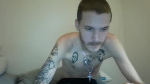 Snapshot of tootall803 chatting on October 2025 04:18:02 PM TooTall803 online show from October 2025 04:18:02 PM