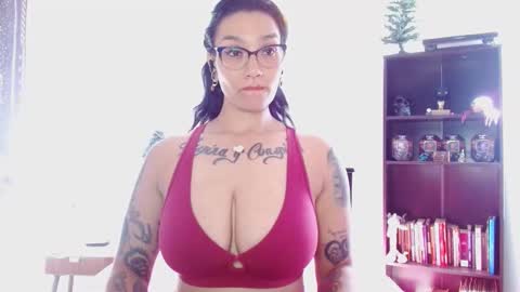 toothyy online show from December 2024 04:39:01 PM