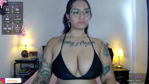 toothyy online show from November 2025 04:42:01 PM