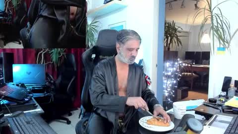 Snapshot of topalphaboss chatting on October 2025 10:28:02 PM topalphaboss online show from October 2025 10:28:02 PM