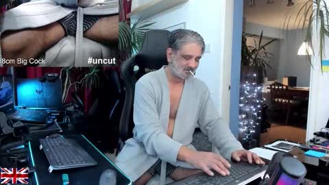 Snapshot of topalphaboss chatting on November 2025 01:51:02 AM topalphaboss online show from November 2025 01:51:02 AM