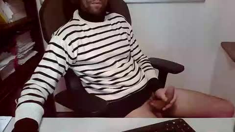 Snapshot of topg84 chatting on November 2025 05:13:02 PM Topg84 online show from November 2025 05:13:02 PM