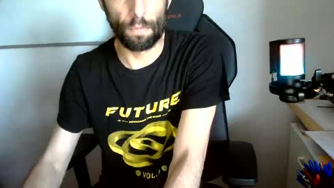 Snapshot of topg84 chatting on June 2026 04:00:01 PM Topg84 online show from June 2026 04:00:01 PM