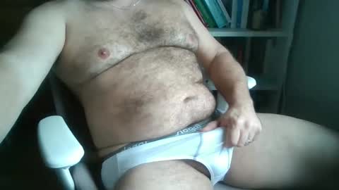 Snapshot of tophunk84 chatting on February 2026 08:15:02 AM tophunk84 online show from February 2026 08:15:02 AM