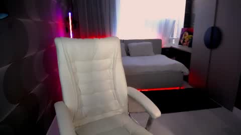 tori_blond online show from July 2026 07:04:02 AM