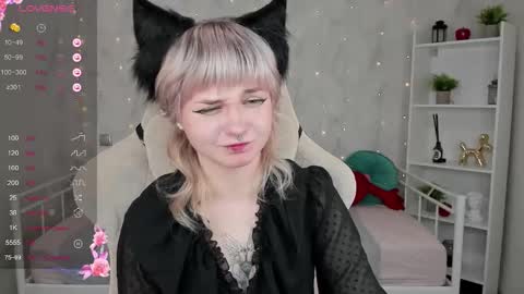 Snapshot of tori_cutie chatting on October 2025 12:22:01 AM Tori online show from October 2025 12:22:01 AM