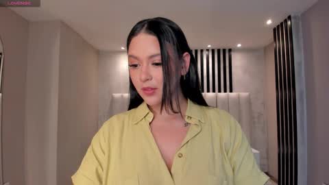 Snapshot of toricross1 chatting on December 2025 12:57:02 PM Tori Cross online show from December 2025 12:57:02 PM