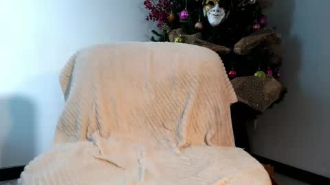 Snapshot of torino_19 chatting on November 2025 05:43:01 AM Enzo Moretti online show from November 2025 05:43:01 AM