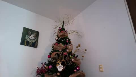 Snapshot of torino_19 chatting on December 2025 11:26:02 AM Enzo Moretti online show from December 2025 11:26:02 AM