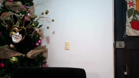 Snapshot of torino_19 chatting on December 2025 12:09:01 PM Enzo Moretti online show from December 2025 12:09:01 PM