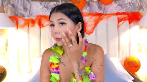 Ana Maria  online show from October 2025 11:22:01 AM