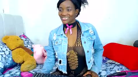 Snapshot of tory_montannaxx chatting on July 2026 02:19:02 AM tory_montannaxx online show from July 2026 02:19:02 AM