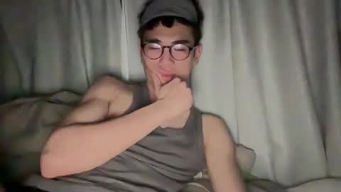 Snapshot of toshikaro0 chatting on February 2025 05:51:01 PM Karo online show from February 2025 05:51:01 PM