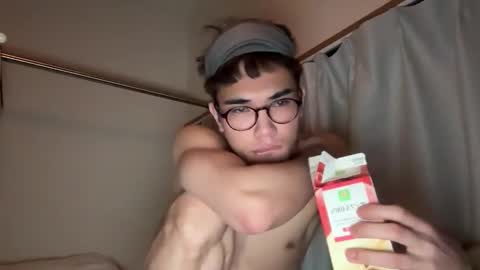 Snapshot of toshikaro0 chatting on February 2025 06:45:01 PM Karo online show from February 2025 06:45:01 PM