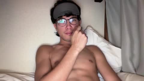 Snapshot of toshikaro0 chatting on November 2025 04:06:02 PM Karo online show from November 2025 04:06:02 PM