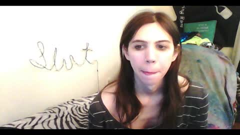 Luna online show from December 2025 10:17:02 PM