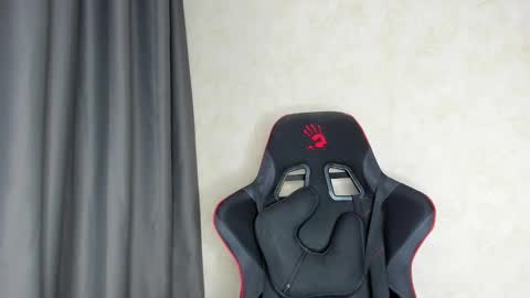 Snapshot of touch_me8 chatting on March 2025 09:43:01 AM Arti online show from March 2025 09:43:01 AM