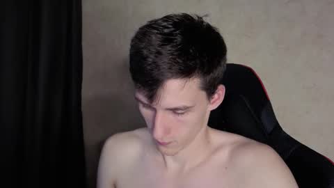 Snapshot of touch_me8 chatting on October 2025 05:04:01 AM Arti online show from October 2025 05:04:01 AM