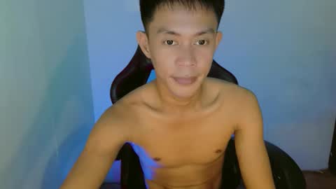 Snapshot of touch_of_alison chatting on October 2025 12:30:02 AM Alison online show from October 2025 12:30:02 AM