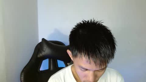 Snapshot of touch_of_alison chatting on December 2025 10:59:02 PM Alison online show from December 2025 10:59:02 PM