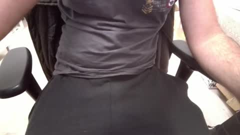 toumout222 online show from April 2026 04:47:02 PM