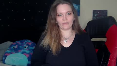 Lilly Miss Mistress Goddess Maam Queen Boss online show from February 2025 06:18:02 AM