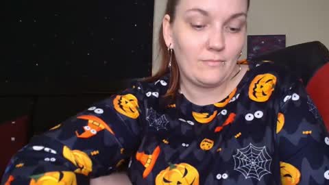 Lilly Miss Mistress Goddess Maam Queen Boss online show from October 2025 07:42:02 AM