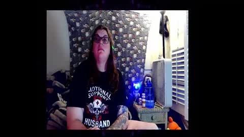 Snapshot of toxiclove1311 chatting on November 2025 10:43:02 PM Toxiclove1311 online show from November 2025 10:43:02 PM