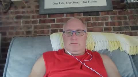 Snapshot of toyota1969 chatting on September 2025 09:50:01 PM toyota1969 online show from September 2025 09:50:01 PM