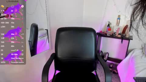 Snapshot of tracy_lambo chatting on February 2026 11:23:02 PM tracy online show from February 2026 11:23:02 PM