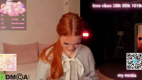 Snapshot of tracy_tay1or chatting on October 2025 12:33:02 AM Tracy GMT2 Mon 3 AM - 4 PM Tue 3 AM - 4 PM Wed 3 AM - 4 PM Thur 3 AM - 4 PM Fri 3 AM - 4 PM online show from October 2025 12:33:02 AM