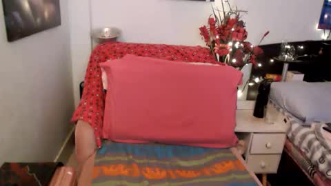 Snapshot of transagera chatting on December 2025 05:47:01 AM TransAgera online show from December 2025 05:47:01 AM