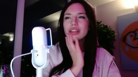 transfrmgirl98 online show from October 2025 05:57:02 AM