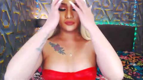 Snapshot of transplayfullolivia chatting on January 2025 12:35:02 AM KYLIE BELLA  TS online show from January 2025 12:35:02 AM