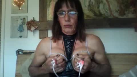 Snapshot of transslavechic chatting on May 2026 07:46:02 AM Ela online show from May 2026 07:46:02 AM