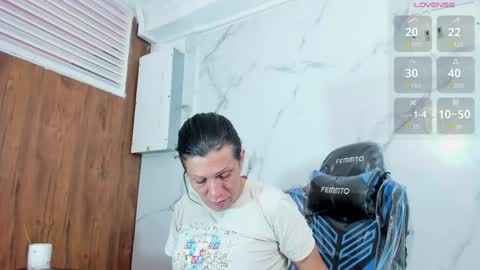 Snapshot of transwhore_ chatting on May 2026 01:15:02 PM CLEO online show from May 2026 01:15:02 PM