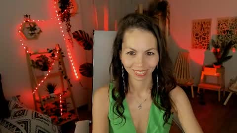 Tracy online show from June 2026 05:56:02 PM