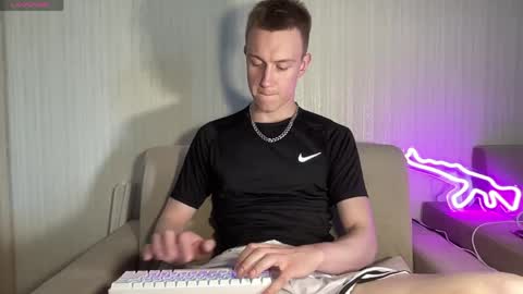 Travis online show from June 2026 09:11:01 AM