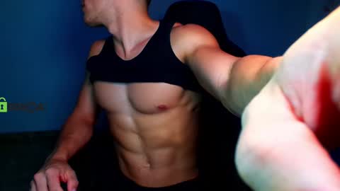 Snapshot of travisdiamonds chatting on December 2024 12:30:02 AM TRAVIS. online show from December 2024 12:30:02 AM