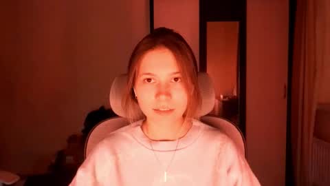 Snapshot of travisroule chatting on November 2025 04:38:01 PM Lisa online show from November 2025 04:38:01 PM