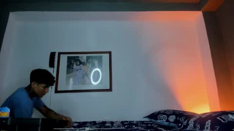 Snapshot of travistanner28 chatting on November 2025 07:03:02 PM TRAV - INDEPENDENT MODEL online show from November 2025 07:03:02 PM