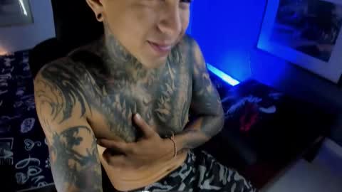 Snapshot of travistanner28 chatting on November 2025 07:47:02 AM TRAV - INDEPENDENT MODEL online show from November 2025 07:47:02 AM