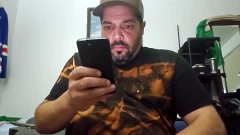 Snapshot of traxxxman1 chatting on October 2025 10:18:02 PM traxxxman1 online show from October 2025 10:18:02 PM