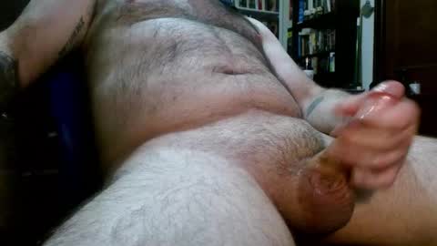 Snapshot of treasured_trash chatting on November 2025 10:12:01 PM Dilly Dally online show from November 2025 10:12:01 PM